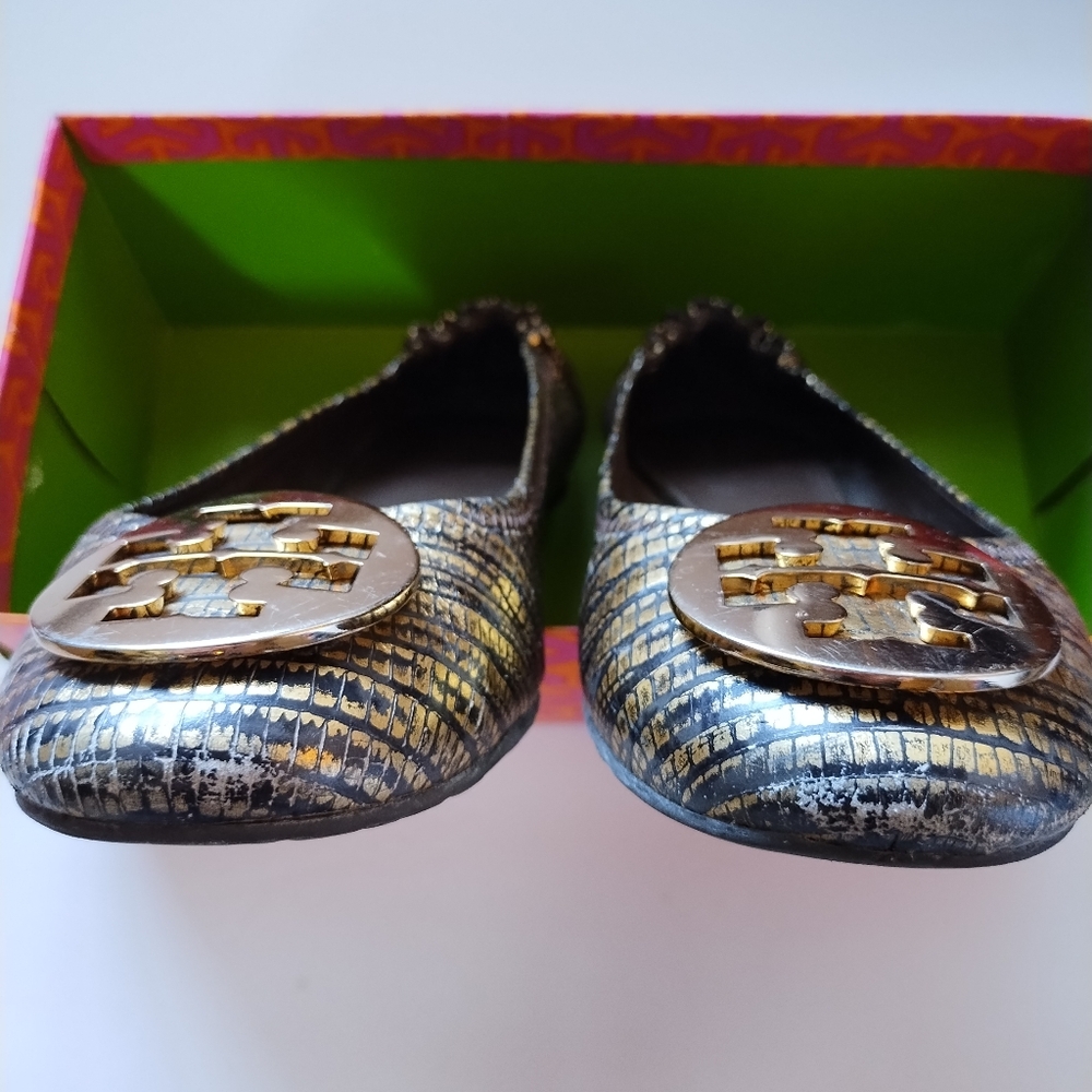 Tory Burch Gold/Bronze Reva Metallic Lizard Reva Ballet Flat Metal Logo Size 8.5 - Picture 8 of 15